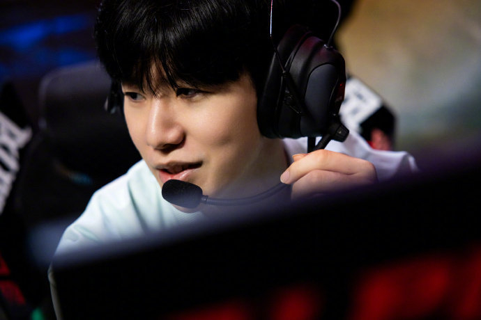 转和篮板保 转和篮板保